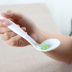 日本进口宝宝训练勺 歪头弯头易握勺子无毒无味婴儿老人用勺子