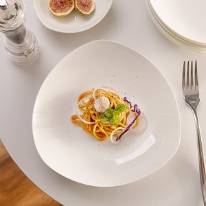 陶瓷北欧创意家用水果蔬菜沙拉盘三角盘子菜盘碟子饭盘甜点蛋糕盘