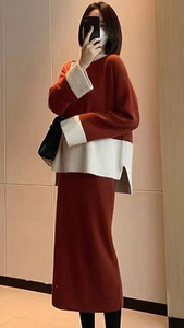 小香风羊毛半身裙套装秋冬季时髦洋气显瘦遮肉毛衣搭配包裙两件套