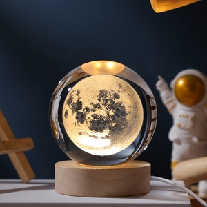 创意银河系水晶球3D内雕跨境发光底座小夜灯玻璃球小摆件生日礼物