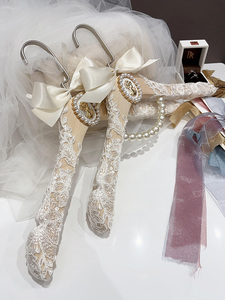 定制手工婚纱蕾丝复古珍珠衣架创意结婚礼物礼品实木衣架结婚用品