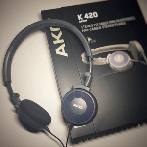 推荐AKG/爱科技K420折叠轻巧便携重低音头戴有线耳机hifi手机通用