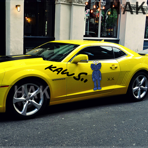 kaws汽车贴纸车门车身装饰个性创意大面积划痕遮盖遮挡潮牌痛车改
