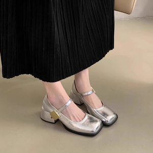 法式复古玛丽珍鞋银色小皮鞋2024春夏季浅口配裙子高跟单鞋女鞋子