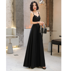 高端晚礼服女2024新款黑色性感吊带长款宴会主持人大气优雅连衣裙