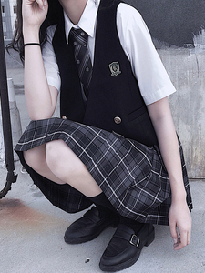 【黑岩】日系JK制服西装黑色马甲甜美学院风外套宽松百搭上衣女生