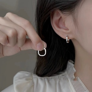925银方形锆石耳环女小众设计高级感轻奢冷淡风耳骨钉耳饰耳圈