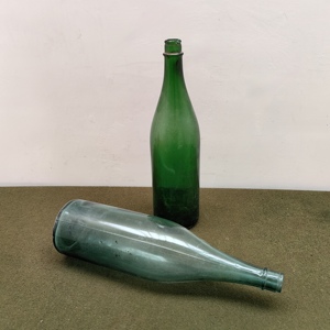 怀旧老物件80年代玻璃瓶摆件老式旧汽水果汁香槟瓶子装饰品