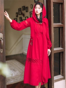 旅游拍照好看的裙子女秋冬新款民族风红色连衣裙异域服装西域风情