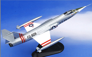 狗仔 corgi F-104C战斗机，星战士，72比例合金成品模型