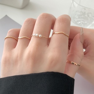 五件套~气质珍珠素圈戒指女小众设计时尚个性指环ins冷淡风手饰品
