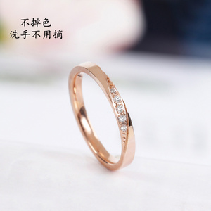 日系轻奢钻石戒指女小众设计ins潮时尚个性钛钢18k玫瑰彩金食指环