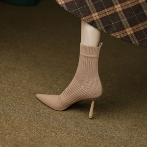 尖头短袜靴女春秋单靴高跟针织毛线中筒细高跟网红弹力瘦瘦袜子靴