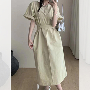 洛骄庄2024春夏新款小个子长裙小众设计感梨形身材纯色短袖连衣裙