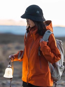 橙色三合一冲锋衣外套女2023年秋冬新款户外爬山防风防水登山服