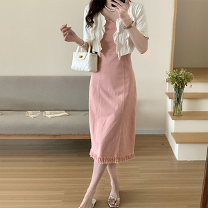 粉色吊带裙2024新款女外搭罩衫高级感夏季吊带连衣裙加开衫两件套