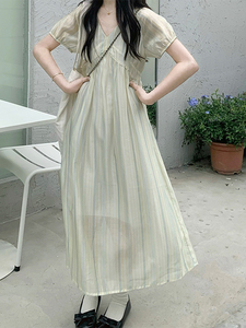 新中式条纹改良汉服连衣裙女夏季超仙森系慵懒风系带减龄显瘦长裙