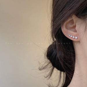 七星锆石弧形耳环女2024新款轻奢高级感耳钉小众设计独特个性耳饰