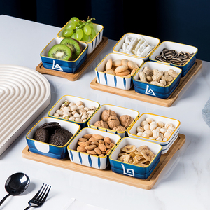 日式餐具小碟子放小菜蘸料碟家用陶瓷小吃碟火锅零食干果分格拼盘