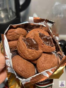 马来西亚进口TATAWA塔塔瓦巧克力夹心曲奇饼干进口小零食品海外国