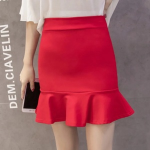 红色荷叶边鱼尾短裙半身裙女夏季2024新款弹力包臀裙高腰紧身包裙