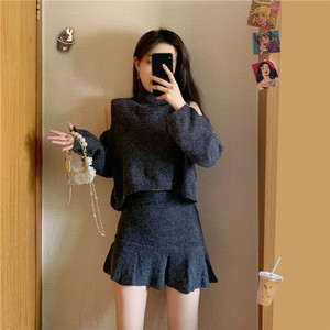 韩系休闲时尚毛衣短裙套装2023年新款女小个子春季搭配显高两件套