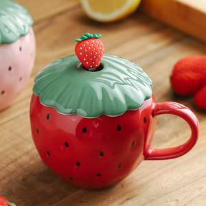 陶瓷水杯女生可爱超萌马克杯夏季草莓熊家用高颜值创意杯子带盖勺