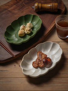 日式创意陶瓷餐具椭圆形家用菜盘复古风花边深餐盘长条寿司点心碟