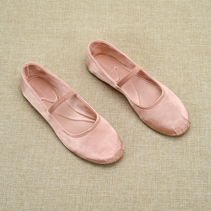 超温柔粉色绸缎玛丽珍芭蕾舞鞋平底软圆头浅口气质外穿伴娘单鞋女