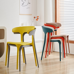塑料椅子家用餐桌椅北欧简约现代加厚可叠放靠背椅凳书桌牛角椅子