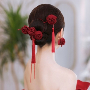 新中式红色缎面玫瑰花朵头饰新娘敬酒服发簪套装婚纱礼服造型配饰