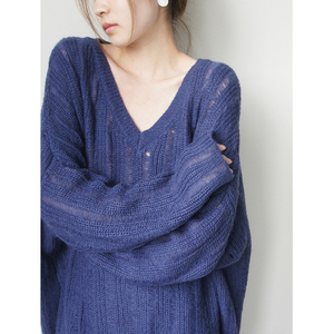 蓝紫色V领马海毛套头毛衣女秋冬新款设计感镂空宽松温柔针织上衣