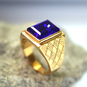 周­大­福清货欧美复古条纹镀K金蓝宝石戒指男士钛钢韩版指环个性