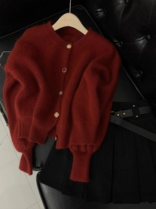 过年战袍冬季红色毛衣外套女短款灯笼袖高级感复古小香风针织开衫
