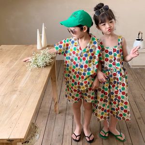 儿童套装韩国兄妹装夏季男童度假风短袖短裤两件套女童花朵吊带裙