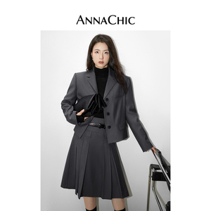 ANNACHIC灰色西装套装套裙女秋季 短款西服外套+西装百褶裙半裙