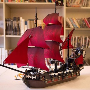 加勒比海盗船模型黑珍珠号帆船积木益智拼装男孩玩具儿童拼图礼物
