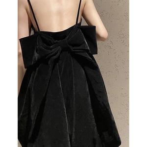 法式黑色蝴蝶结金丝绒吊带连衣裙女惊艳高级氛围感小礼服两件套装