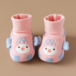 婴儿保暖鞋冬天新生儿棉鞋加厚加绒软底女宝宝鞋子新生儿6个月男8