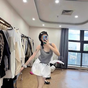 夏装搭配一整套多巴胺茶系韩系少女背心连衣裙套装小个子花苞短裙