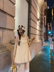 甜酷风白色无袖背心蓬蓬短裙上衣百搭设计感夏季chic韩版小众夏季