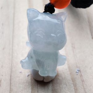 天然翡翠：冰糯种白冰白月光乖巧立体精致雕刻招财猫可爱猫咪项链