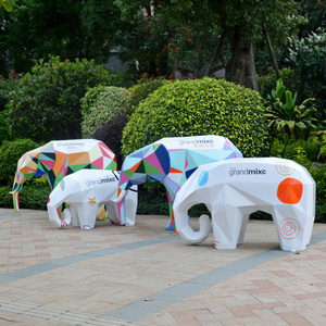 玻璃钢几何大象雕塑大摆件公园广场草坪落地彩绘动物儿童小品美陈