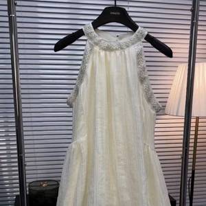 2023夏季韩版白月光无袖雪纺长裙女法式白色珍珠挂脖肌理感连衣裙