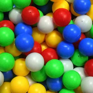 空心硬塑料球diy小彩色玩具儿童高尔夫PE弹射球活动用小球圆球抛