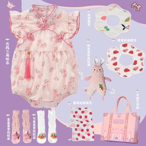 香港代购新生婴儿礼盒衣服套装女孩满月宝宝百天摄影服装周岁礼物