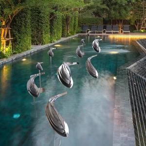不锈钢小鱼摆件镜面抽象雕塑户外水池装饰售楼处水景墙面鱼工艺品
