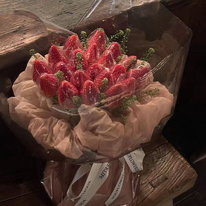 创意草莓车厘子花束成品生日鲜花速度同城北京广州杭州上海配送