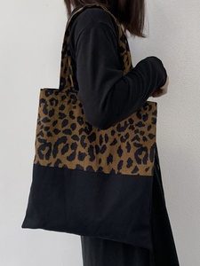 新款豹纹包包灯芯绒帆布包复古拼接时尚文艺单肩布袋子个性手提袋