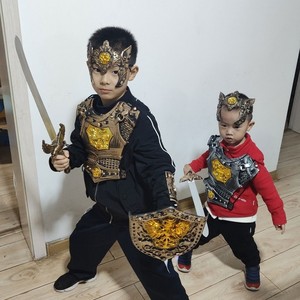 儿童玩具罗马勇士盔甲武士铠甲可穿盾牌仿真武士武器刀剑斧子面具